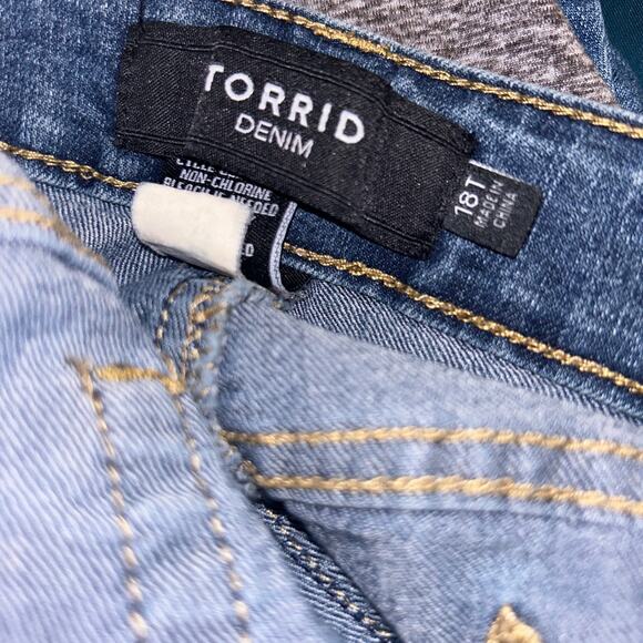 Torrid Dark Wash Blue Denim Raw Hem Skinny Slim Jeans Women's Size 18T Tall 18 - Picture 5 of 6